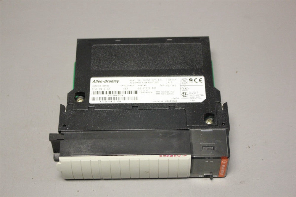 ALLEN BRADLEY CONTROLLOGIX RELAY OUTPUT PLC MODULE 1756-OW16I/A FW2.1