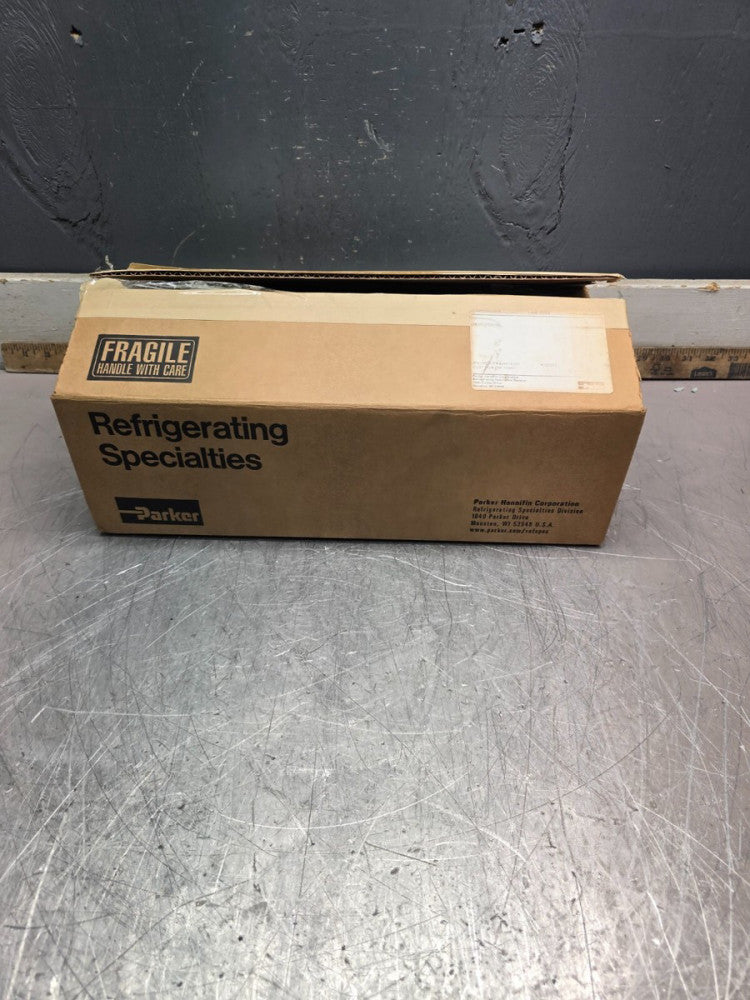 PARKER 107219 REFRIGERATION HAND SHUT-OFF  VALVE, 1.25",400 PSIG, NEW IN BOX!