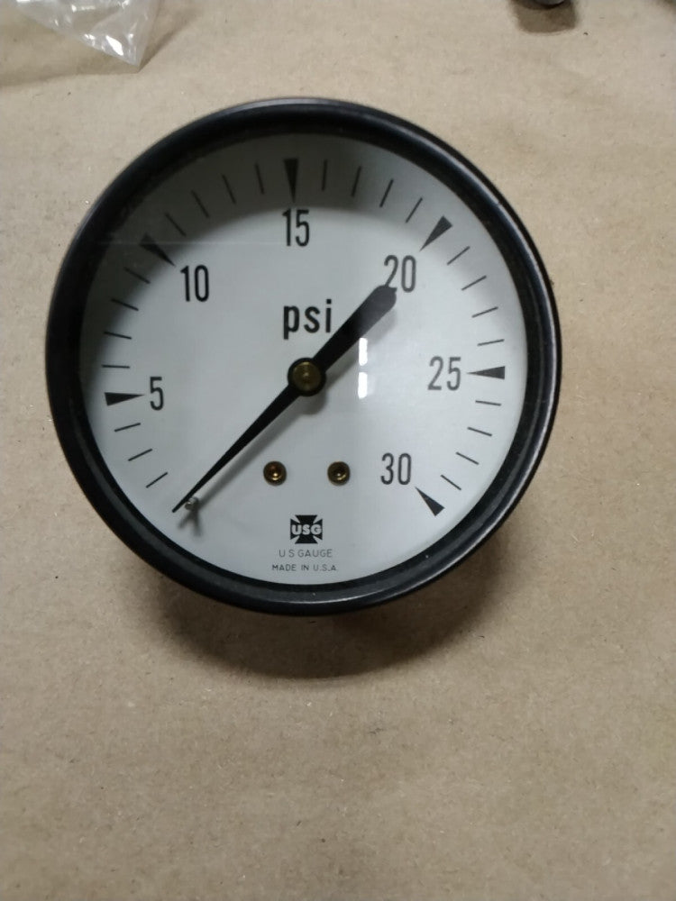 AMETEK GAUGE 2.5" FACE, 0-30 PSI, PANEL MNT, 1/4" NPT REAR CONN, NOS G32