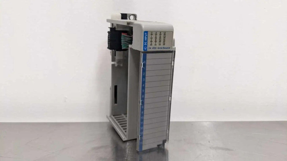 Allen-Bradley 1769-IQ16 16 Point Compact I/O Input Module Ser A Rev 2