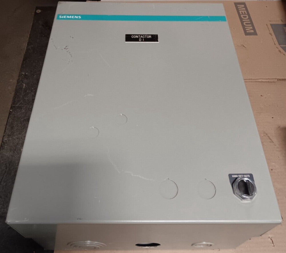 SIEMENS CLM0E03120 ENCLOSED 100 AMP AC LIGHTING CONTACTOR 3 POLE 600V 120V COIL