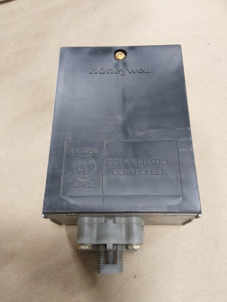 Honeywell P658A 1013 2 P.E. Relay Set Point 10 PSI SPDT With Enclosure