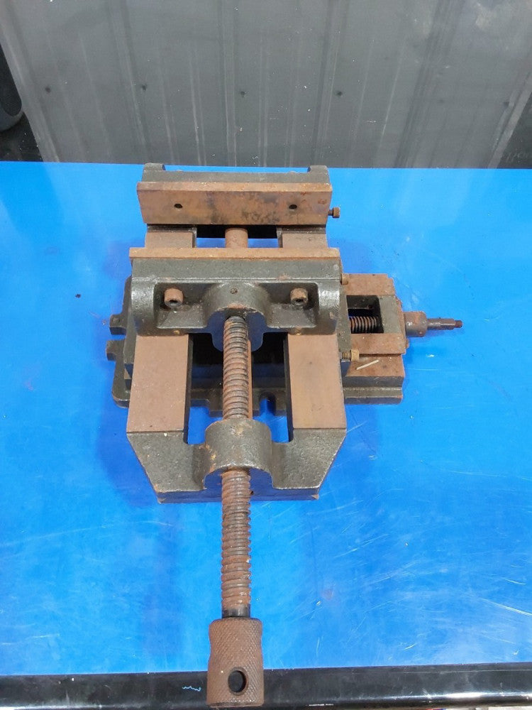 Heavy Duty Machinist Vise with 6” Jaws