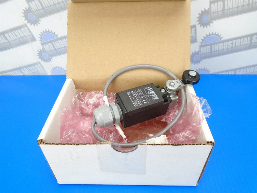CROUZET - 83-853-301 - SNAP LIMIT SWITCH - DPST NO/NC 6A 250V 24V (NEW in BOX)