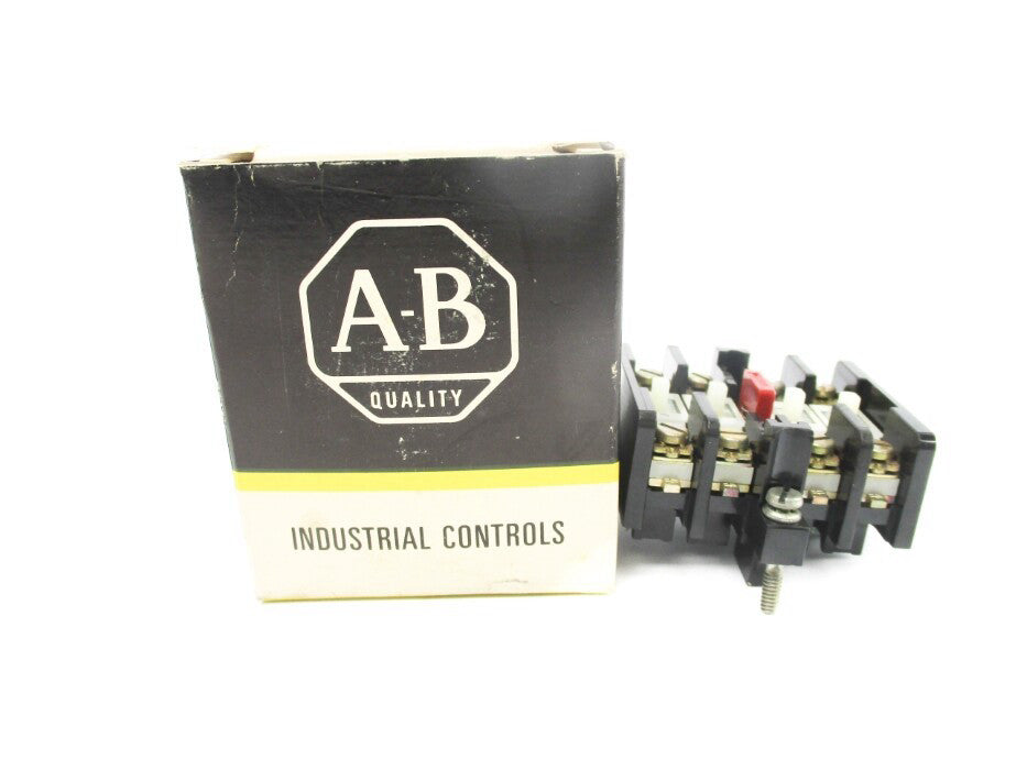 ALLEN BRADLEY 700-NA40 SER. B (BK/YL) NSMP