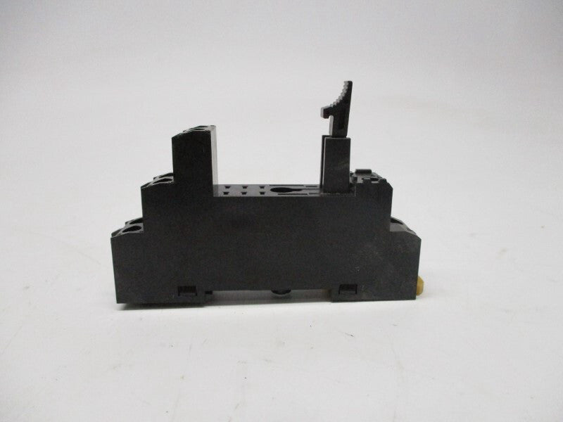 ALLEN BRADLEY 700-HN122 SER. A 5A 250VAC UNMP