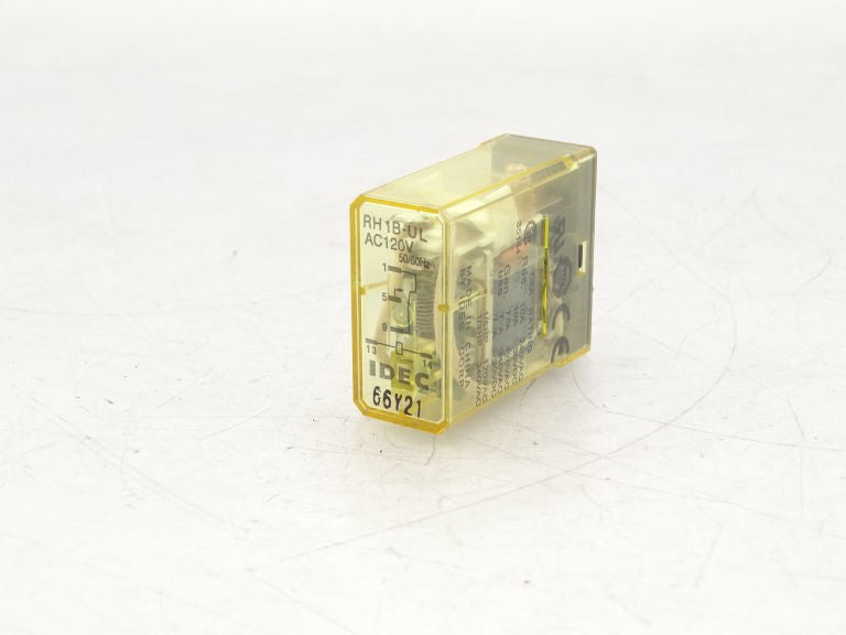 IDEC RH1B-ULAC120V 10A Relay