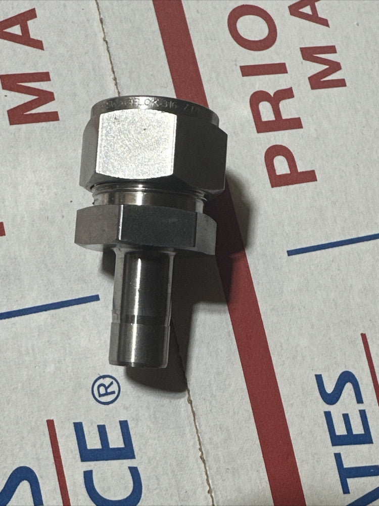 New Swagelok 3/4" X 1/2" Stainless Steel Tube Reducer SS-1210-R-8