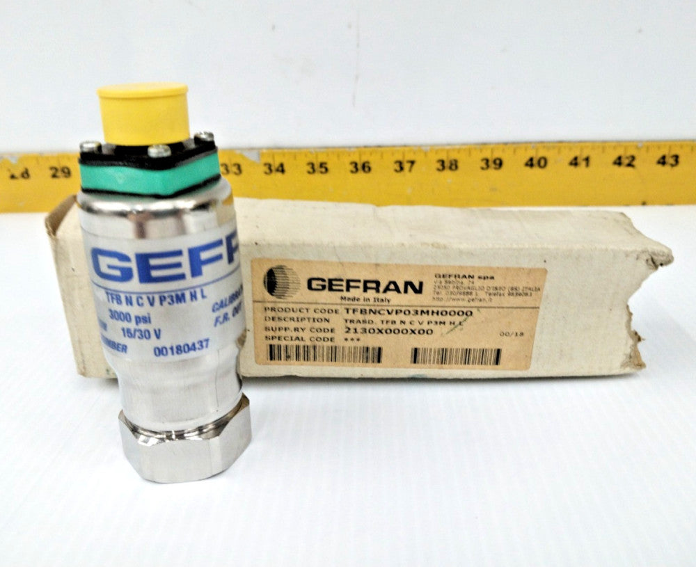 New Gefran Pressure Transducer Range 3000 PSI 15/30 Volt  TFB N C V P3M H L