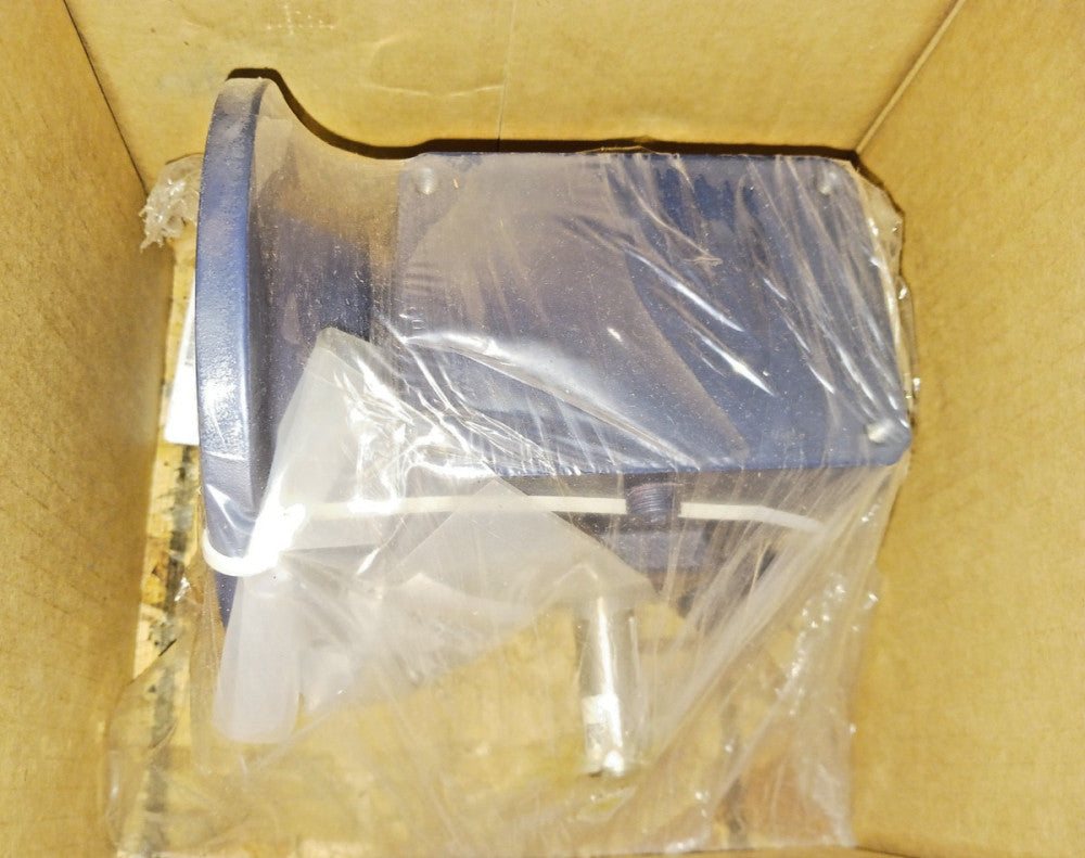 New Grove 20:1 Ratio Gear Reducer 56 Frame Torque 518 In-Lbs  GR-TMQ-815-20-R-56