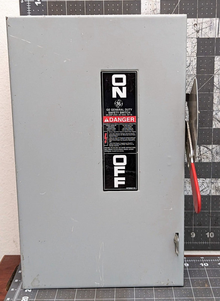 GE TGN3322, Model 9, 60 Amp, 240 Volt, 3PH 3W, Nema 1, Non-Fused, Disconnect [A3
