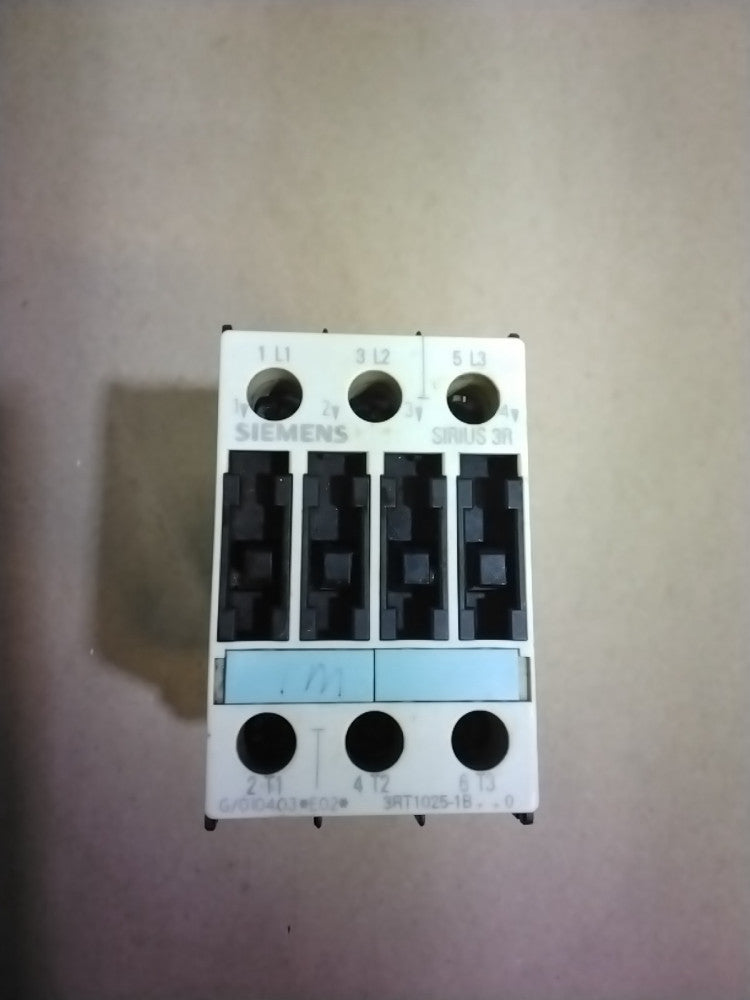 Siemens 3RT1025-1B Contactor