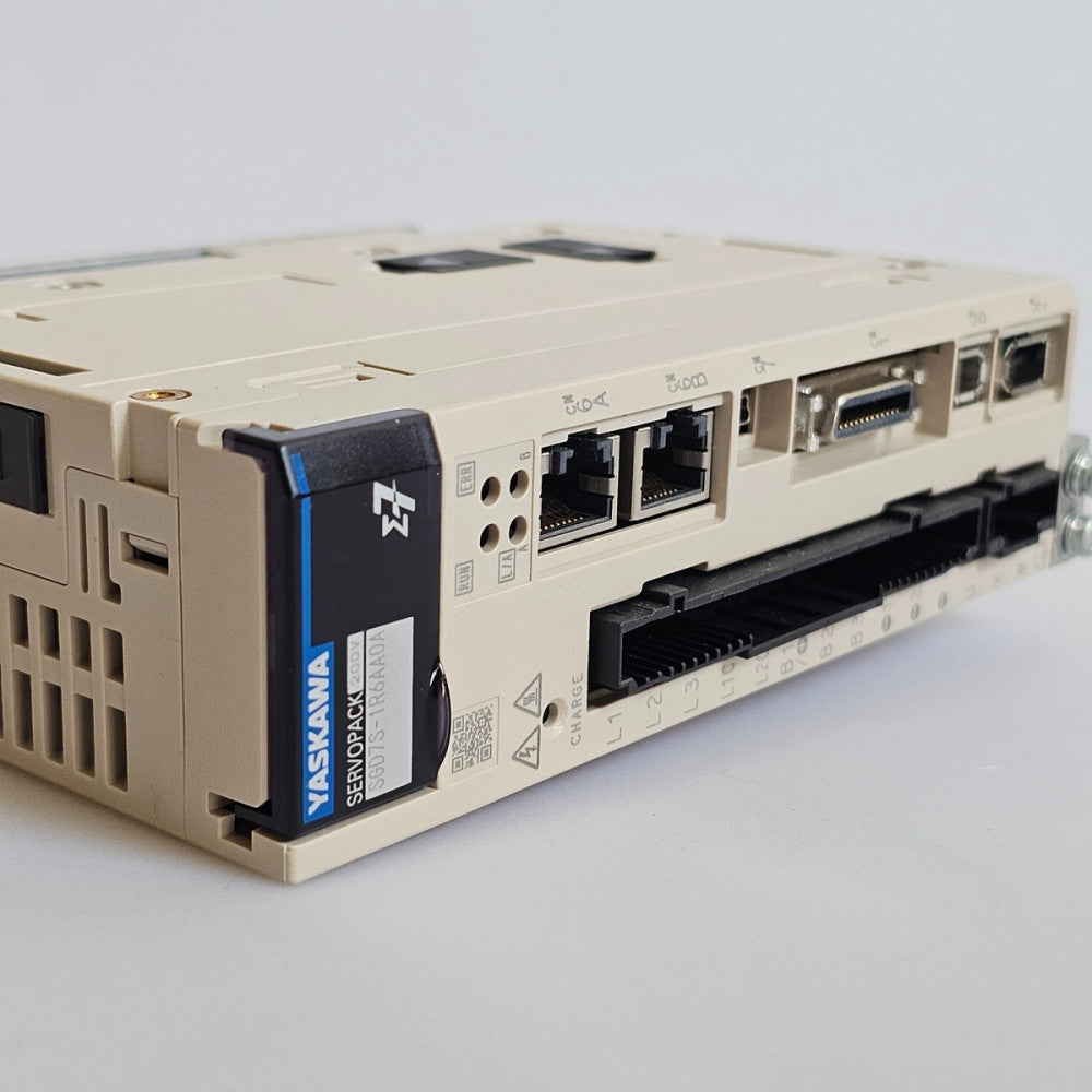 Yaskawa SGD7S-1R6A0A Sigma-7 Servopack AC Servo Drive 200V 200W EtherCAT
