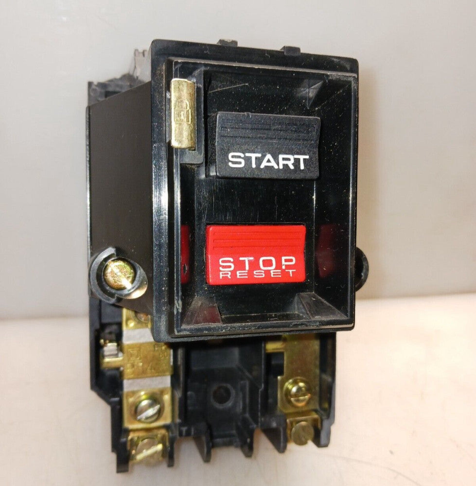 SQUARE D 2510 MBO1 SIZE M-0 MANUAL MOTOR STARTER 2 HP @ 230V 1 HP @ 115 VAC