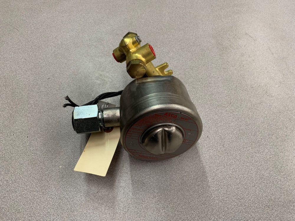 NEW NO BOX ASCO RED HAT SOLENOID VALVE 1/4" PIPE SIZE 125VDC COIL 2063813RF