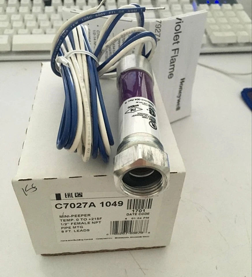 NEW Honeywell C7027A1049 C7027A-1049 Flame Detector Sensor