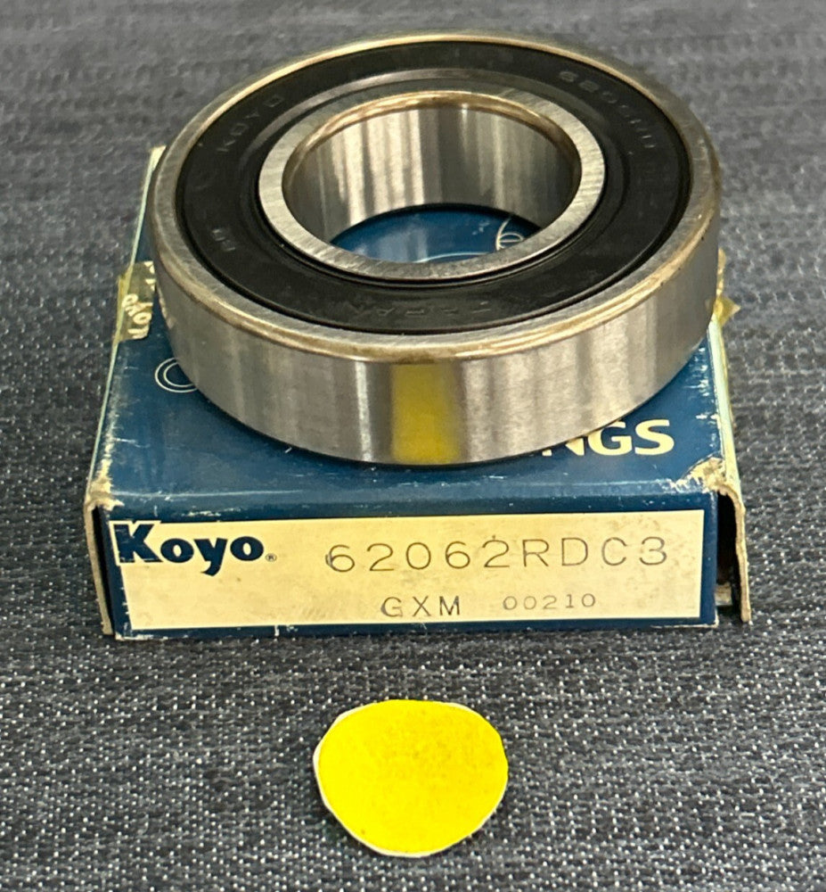 KOYO DOUBLE SEALED DEEP GROOVE BALL BEARING 62062RDC3  30MM X 62MM X 16MM