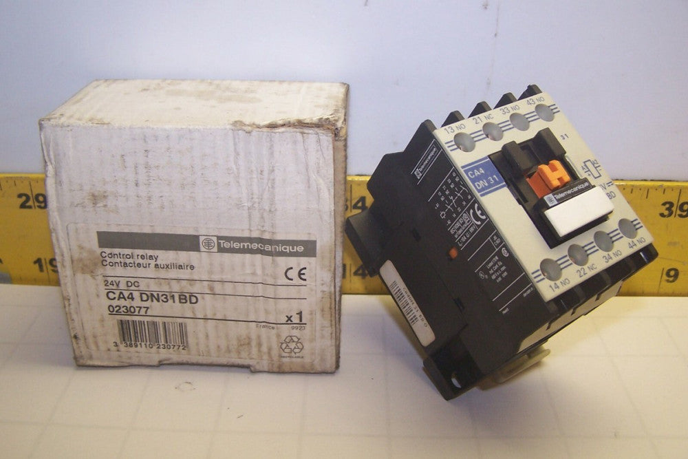 NEW TELEMECANIQUE CONTROL RELAY 10 AMP 24 VDC  CA4DN31BD