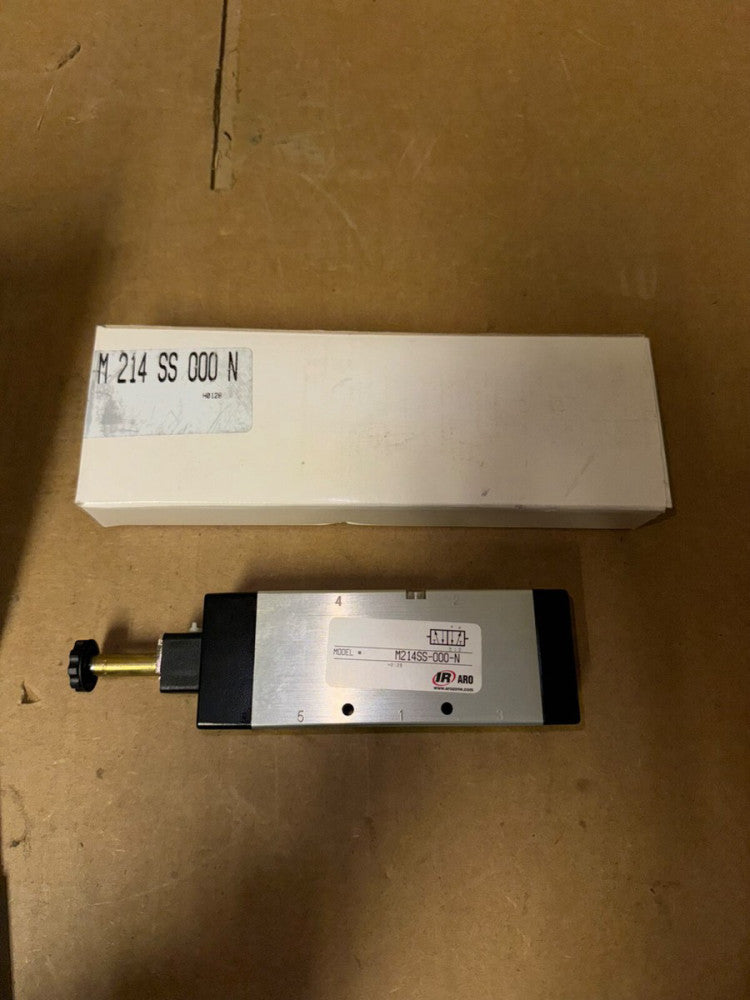 INGERSOLL RAND M214SS-000-N SOLENOID VALVE, NEW-OPEN BOX!