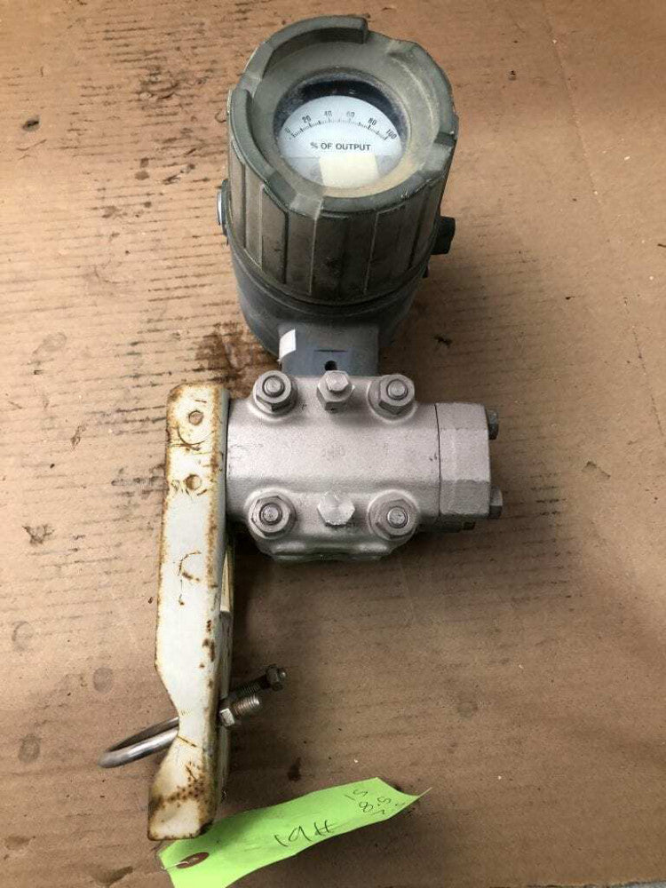 Yokogawa UNI YA11-SZS3 Differential Pressure Transmitter 140PSI 2.8in H2O 24VDC