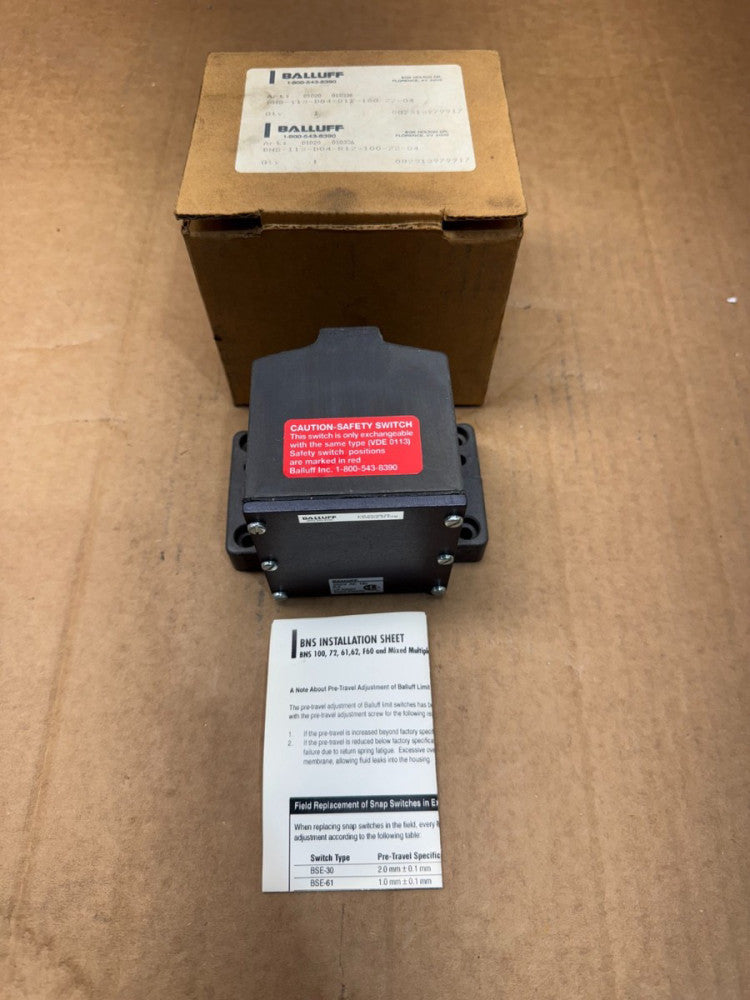NEW IN BOX BALLUFF SAFETY LIMIT SWITCH BNS-113-D04-R12-100-22-04