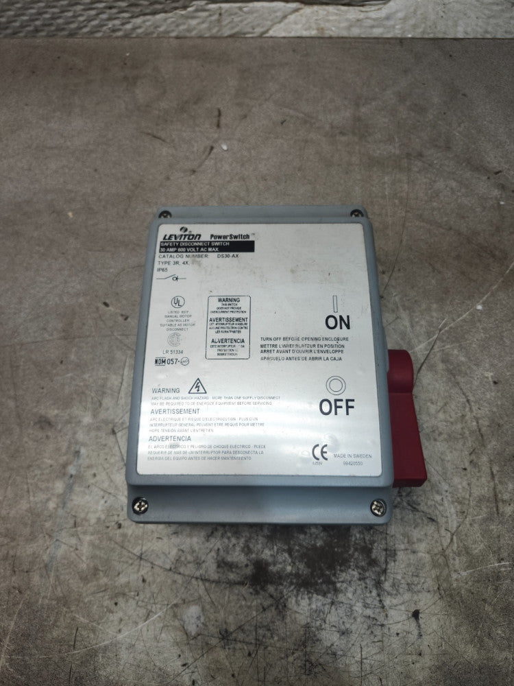 NEW NO BOX LEVITON SAFETY DISCONNECT ENCLOSED SWITCH DS30-AX