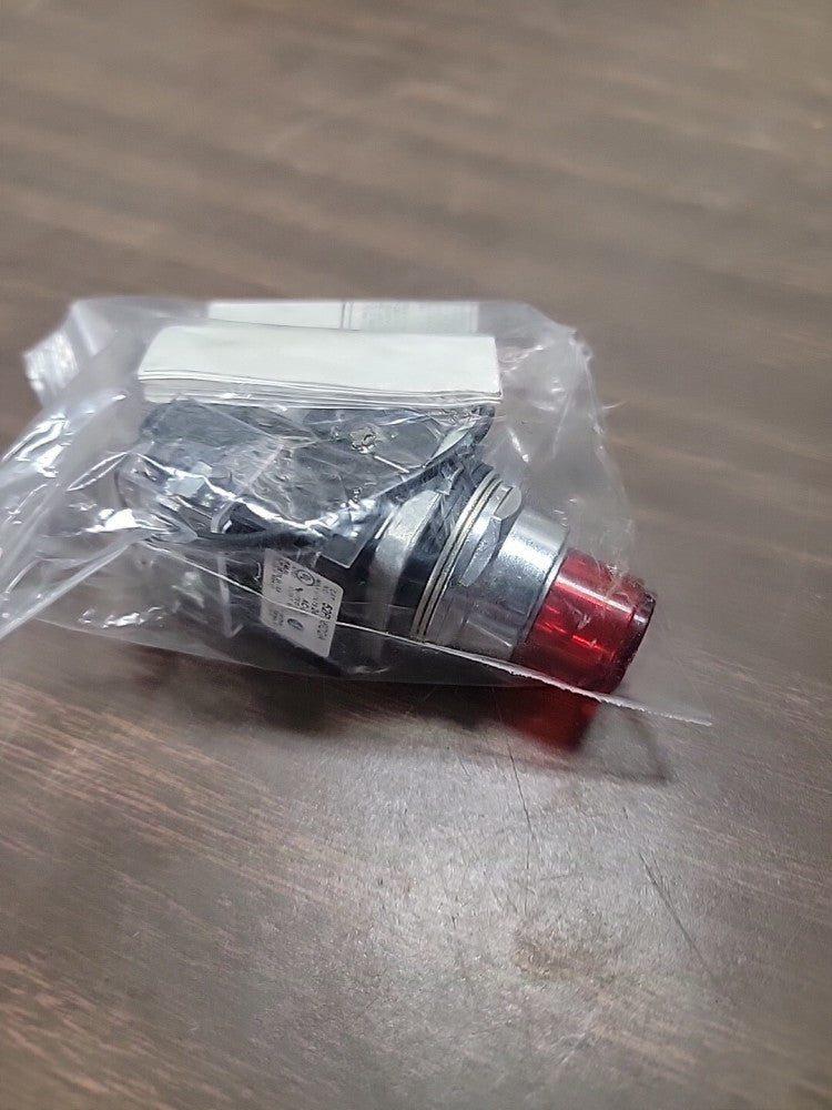 Siemens 52PA6D2A Push To Test Pilot Light Oil Tight 24VAC/DC - New In Box