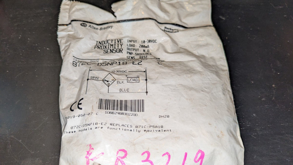 ALLEN BRADLEY 872C-D5NP18-E2 SER C INDUCTIVE PROXIMITY SENSOR NOS