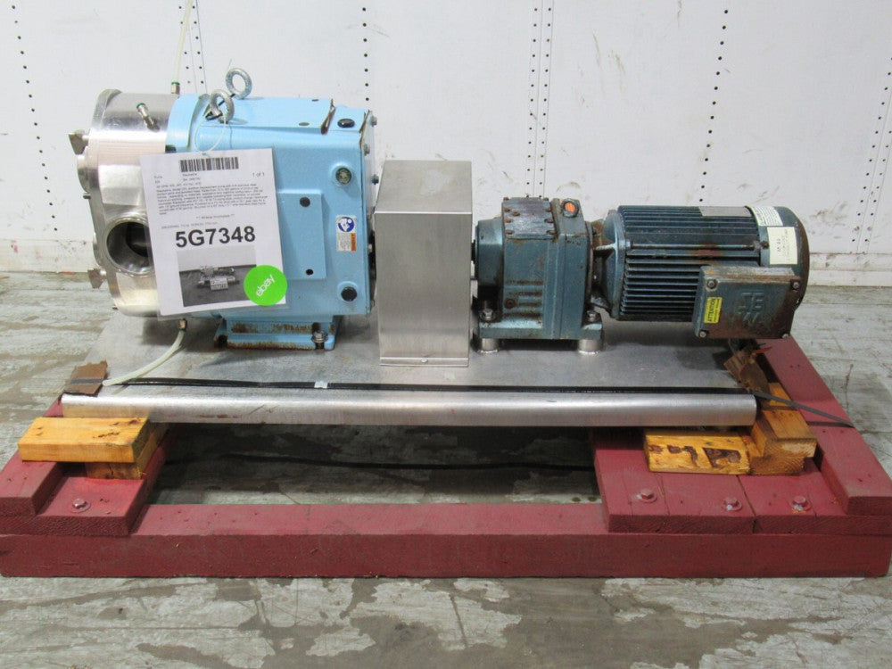 SPX Waukesha 220-U1 Positive Displacement Pump *****Rotors Missing*****