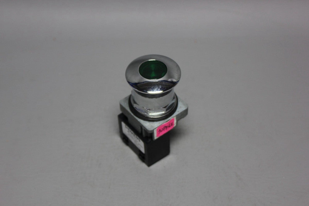 SIEMENS GREEN ILLUMINATED MUSHROOM HEAD PUSH PULL BUTTON 52PP2L3 W/O 52BJK