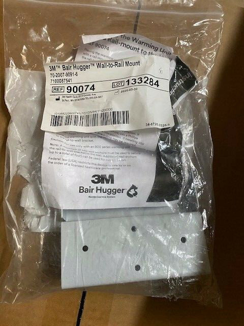 3M™ Bair Hugger™ 800 Series Warming Unit Wall-to-Rail Mount, 90074