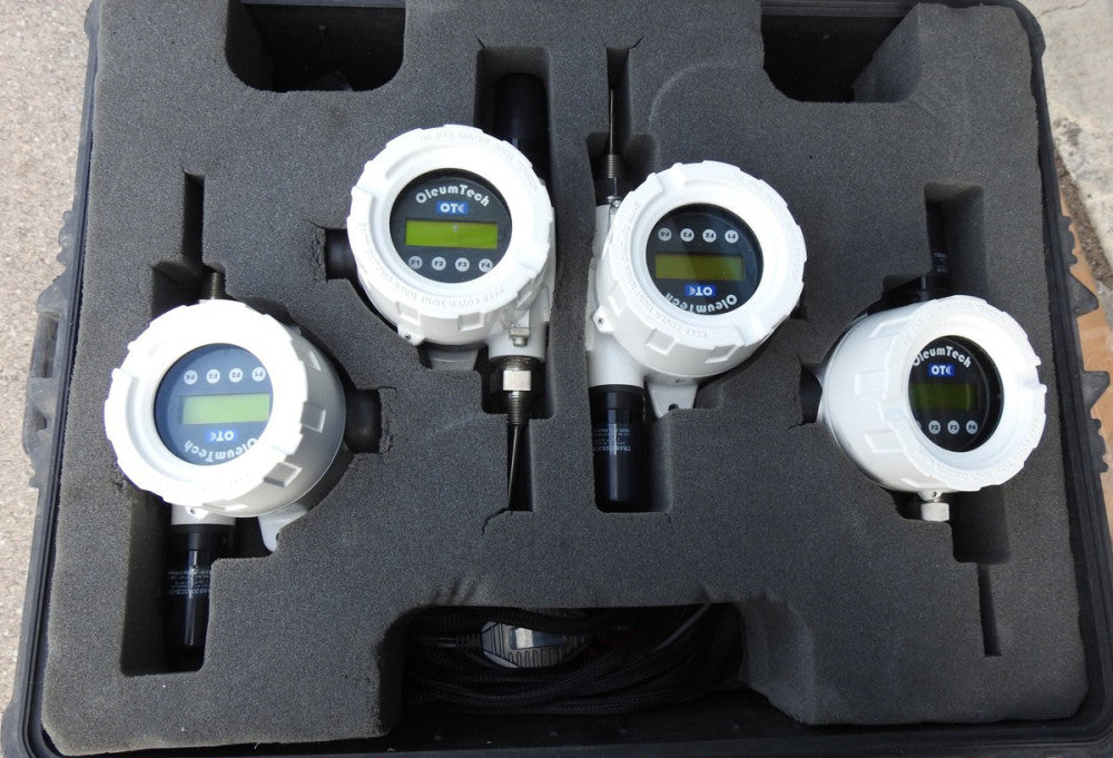 Lot of 4- OleumTech WT-0900-RT1 RTD Temp Transmitter w/ (4) WM2000-002 Base Unit