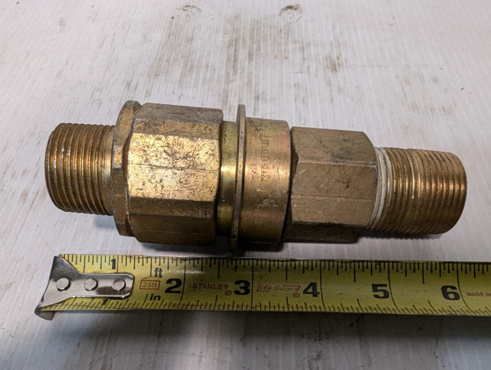 Snap-Tite VEC-16 Female Coupler with PEN-16 Male Connector