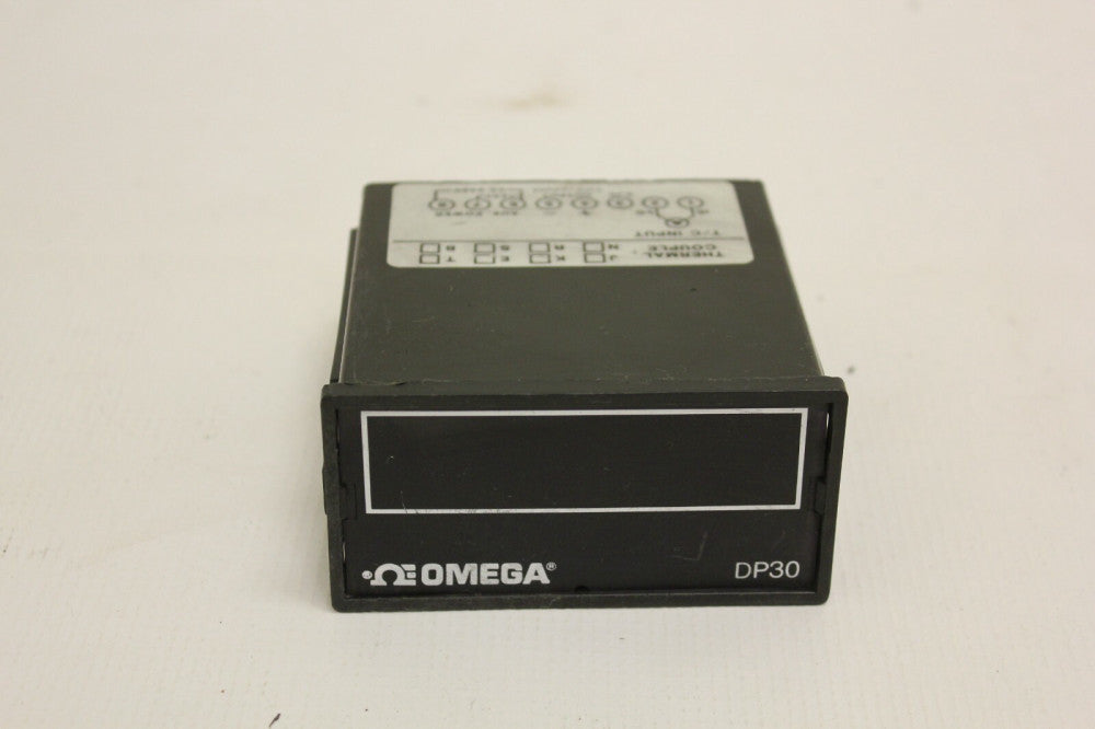 Omega DP30 Digital Thermometer  110/220v ac