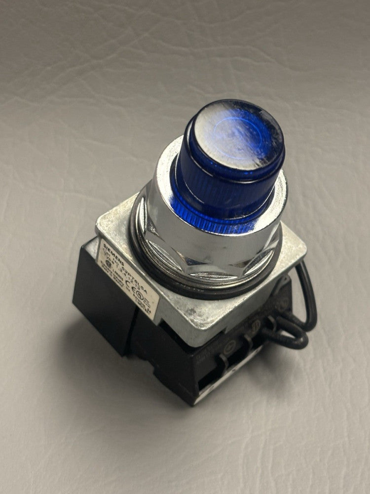 SIEMENS 52PT6L5A PILOT LIGHT BLUE ILLUMINATED