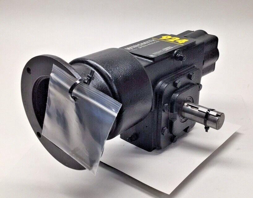 Winsmith 924CDNE-32000D4 Used Gear Reducer 071181 Ratio 25:1 In-1.38hp Out-988Lb