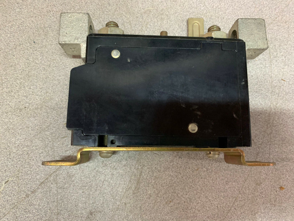 NEW NO BOX ALLEN BRADLEY RELAY 815-E0V4 SERIES K