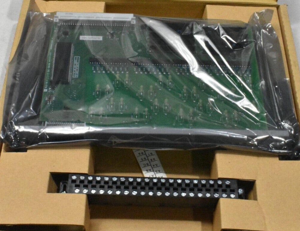 Siemens Texas Instruments 505-4332 Input Module 24 VDC (P/N: 2586267-0001) NOS