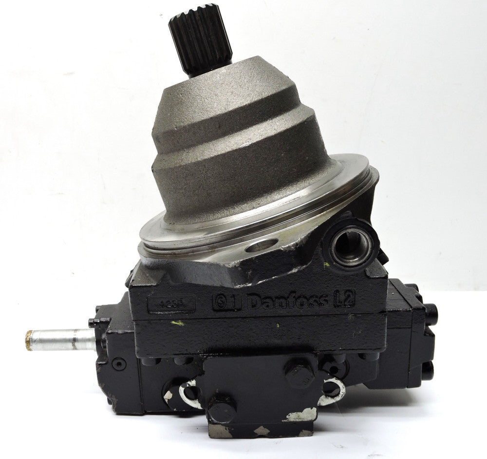 John Deere AKK29180 Standard Cruise Rear Hydraulic Motor Danfoss 83067369