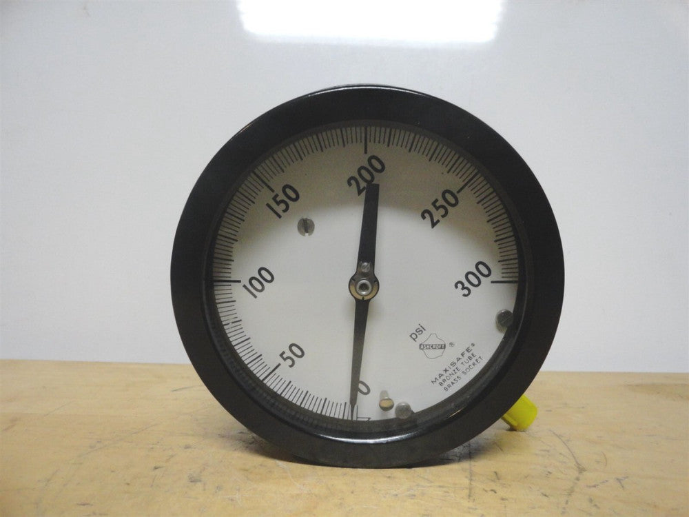 ASHCROFT - DURAGAUGE - 4 1/2" FACE - MODEL 1379 AS - 300 PSI - NEW 
