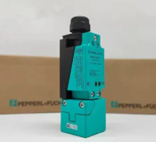 NEW PEPPERL+FUCHS NJ20+U10+E2-Y111572 PLC INDUCTIVE SENSOR 20MM 3-WIRE 10-60V DC