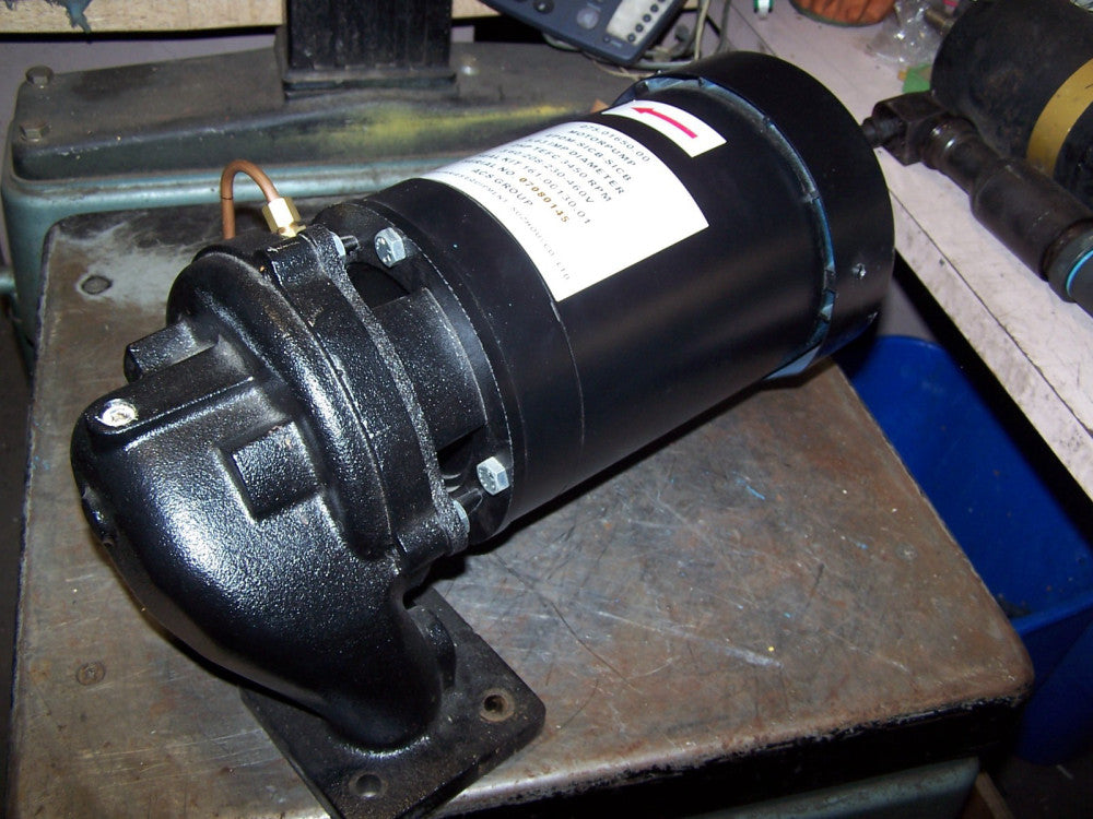 NEW APV 1" X 1-1/2" FLANGE MOUNT PUMPMOTOR 2 HP  208-230/460 VAC YSN5652-1 