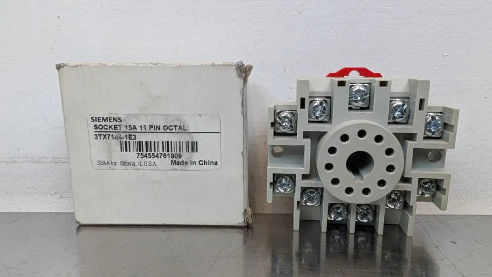 Siemens 3TX7144-1E3 Octal Socket 11 Pin 15A