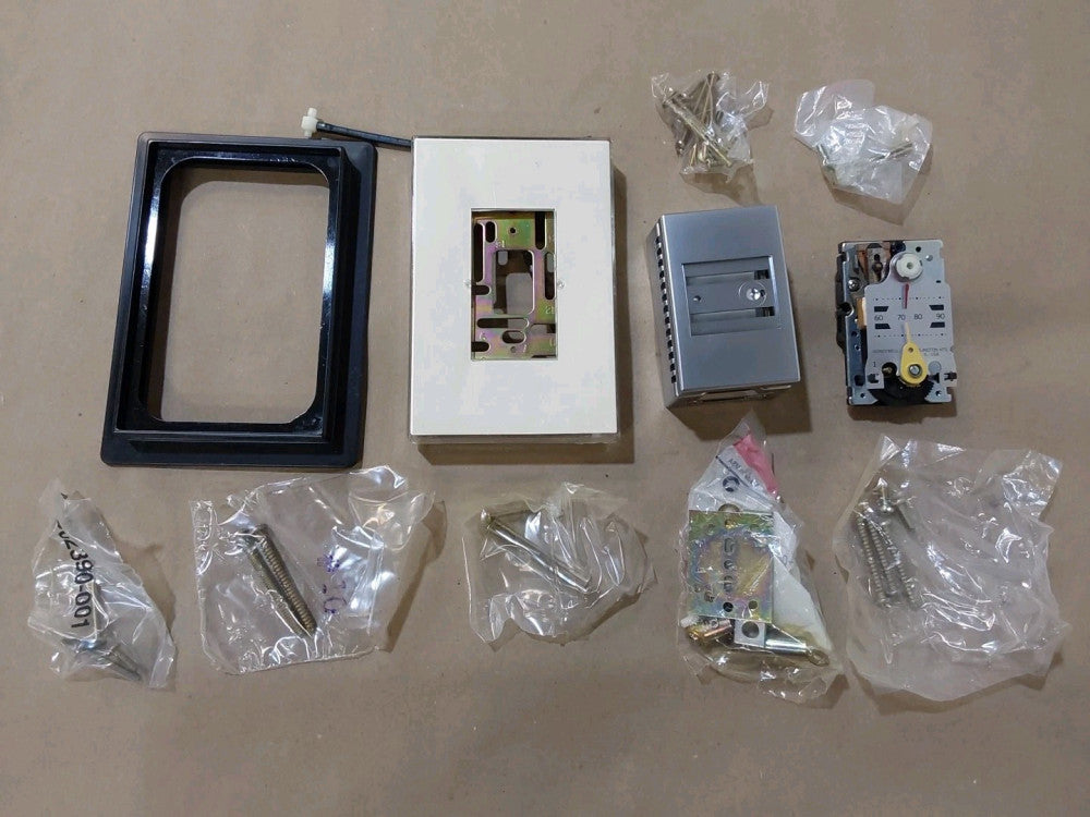 HONEYWELL TP970B-2028 / TP970B2028 (NEW NO BOX)