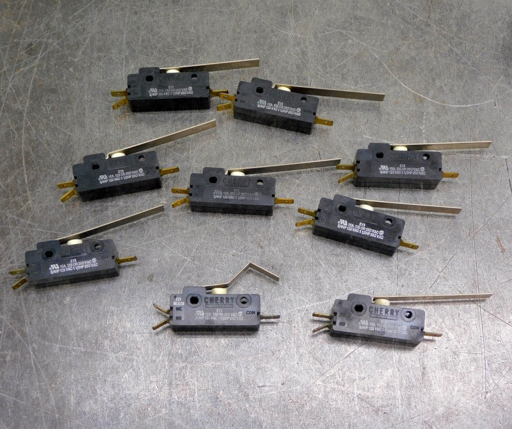 Cherry E13 Open / Closed Push Button Switch 125 / 250V AC 15A Lot of Nine (9)