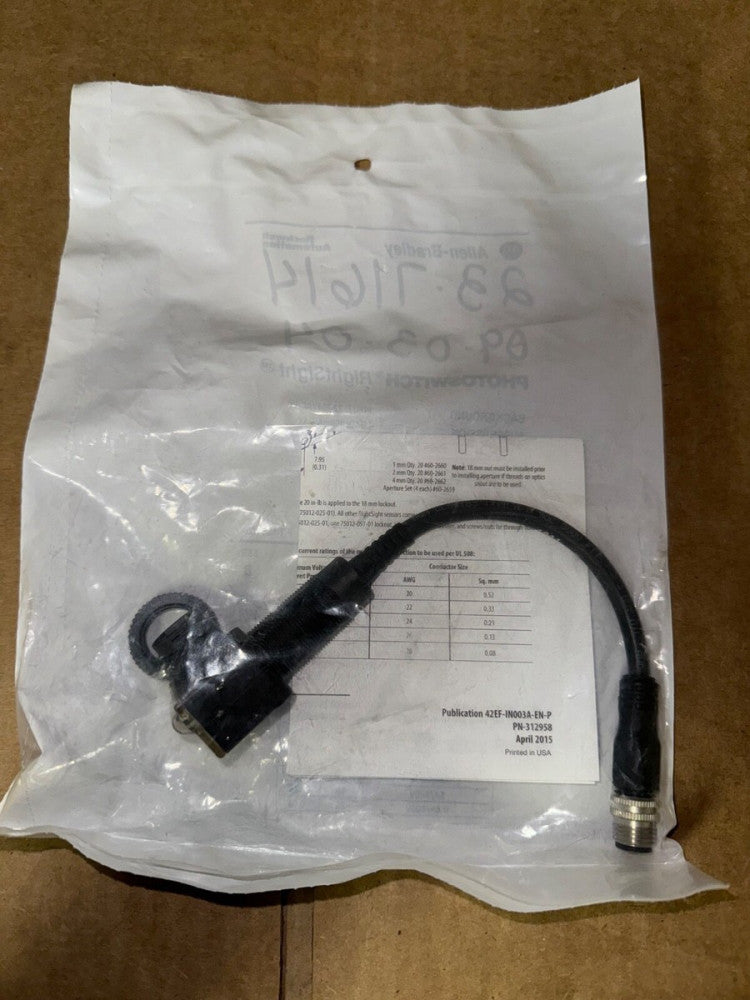 ALLEN BRADLEY 42EF-B1RCBC-G4 BACKGROUND SUPPRESSION SENSOR, 50MM, NEW