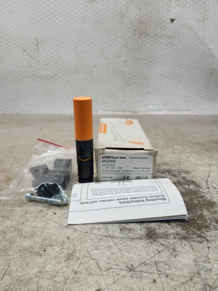 NEW IN BOX IFM EFECTOR100 INDUCTIVE SENSORS IAE2010-FBOA