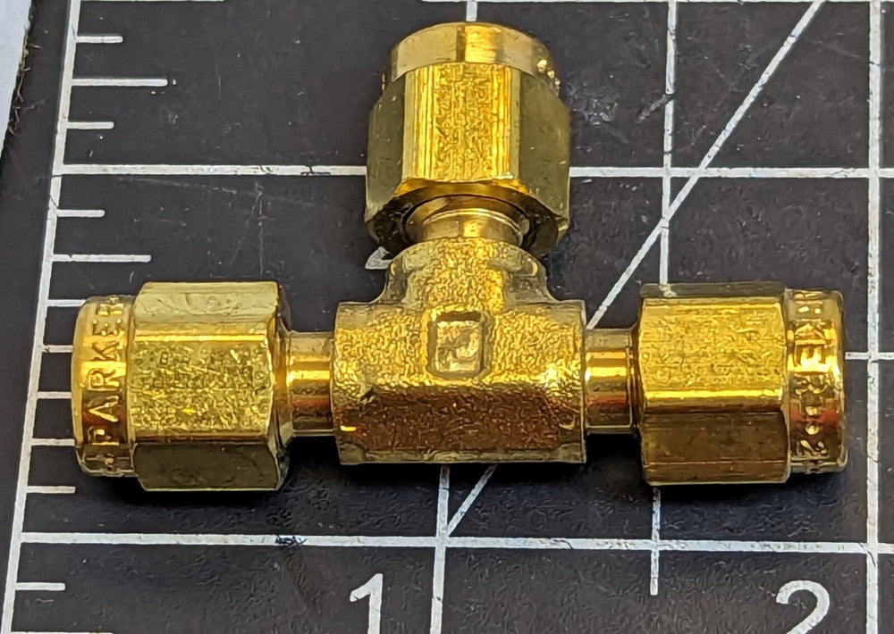 1/8” Compression Union Tee Parker A-Loc Double Ferrule [B6BY]