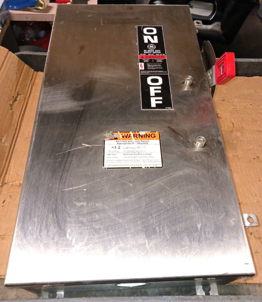 GE 100 Amp Non-Fused Safety Disconnect Switch 3 Pole 600 VAC NEMA 4X  THN3363SS