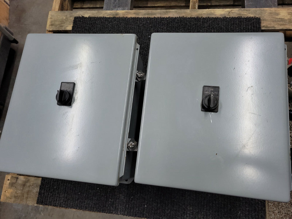 1 Hammond HJ12108HLP Enclosure 3HP 460V 3 Phase Starter WEG RW27 2D CWB18